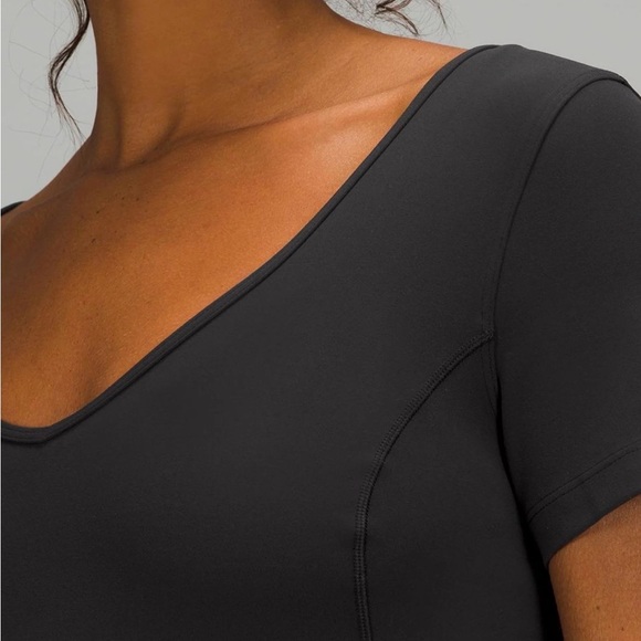 Lululemon top - Picture 3 of 5